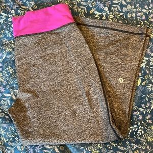 Lululemon Crop Size 8